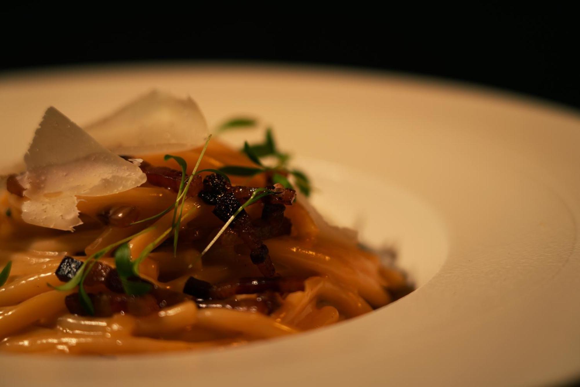Grand Hotel Yerevan - Small Luxury Hotels Of The World Екстер'єр фото A plate of pasta
