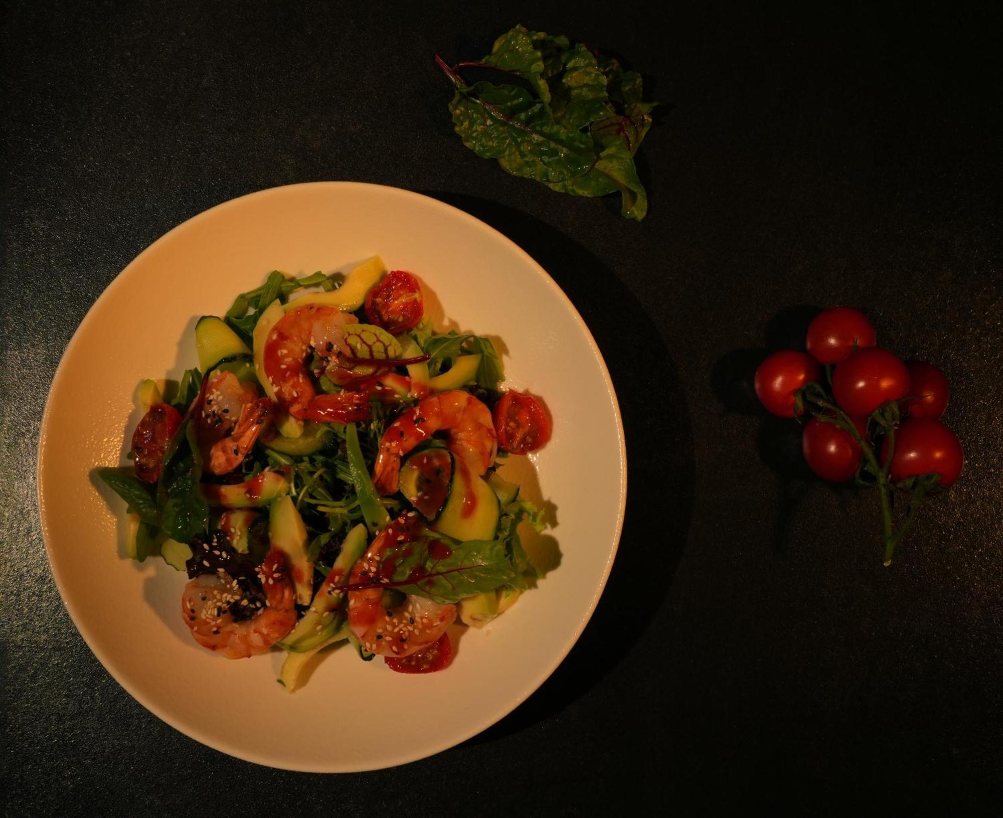 Grand Hotel Yerevan - Small Luxury Hotels Of The World Екстер'єр фото Shrimp salad