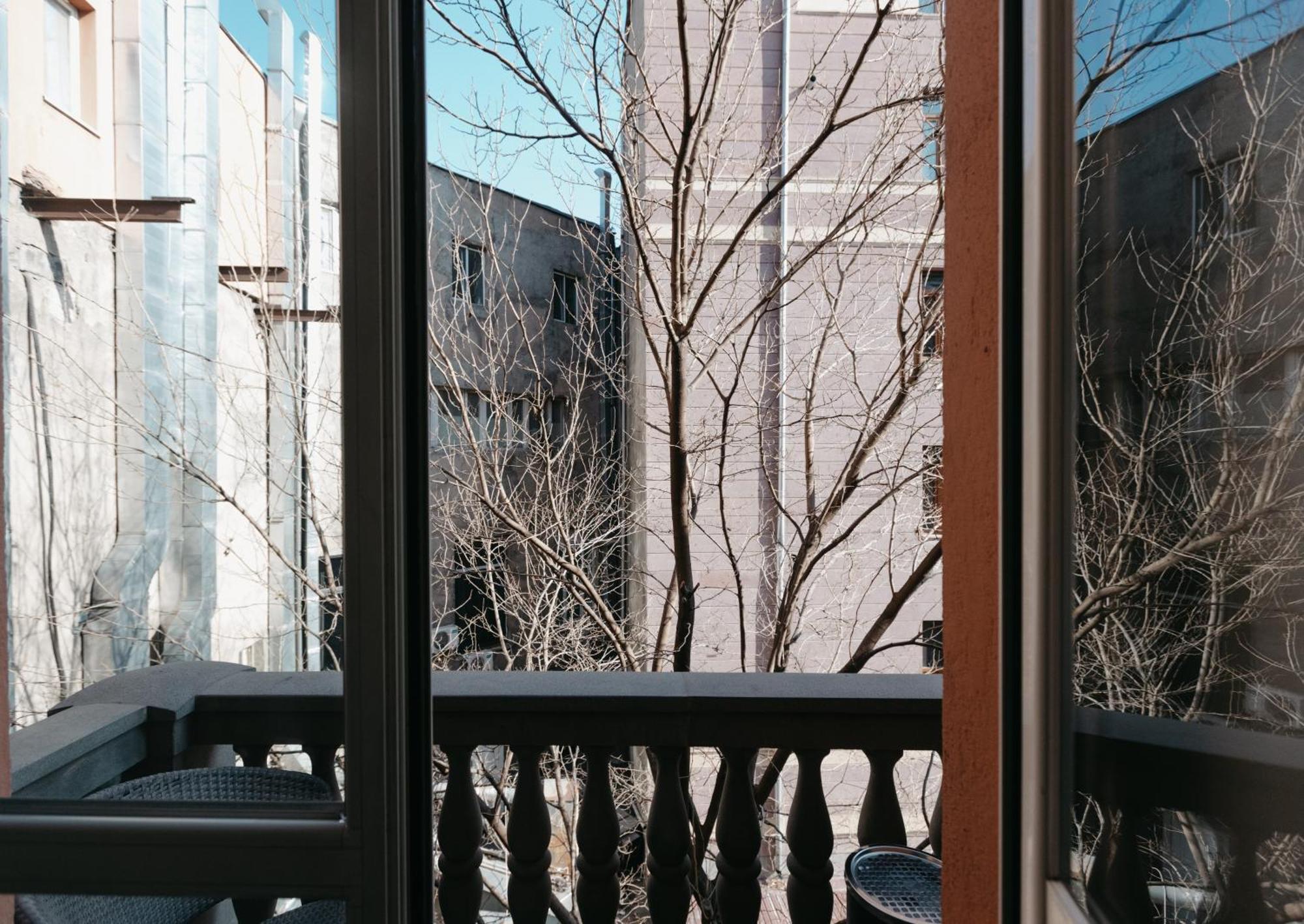 Grand Hotel Yerevan - Small Luxury Hotels Of The World Екстер'єр фото