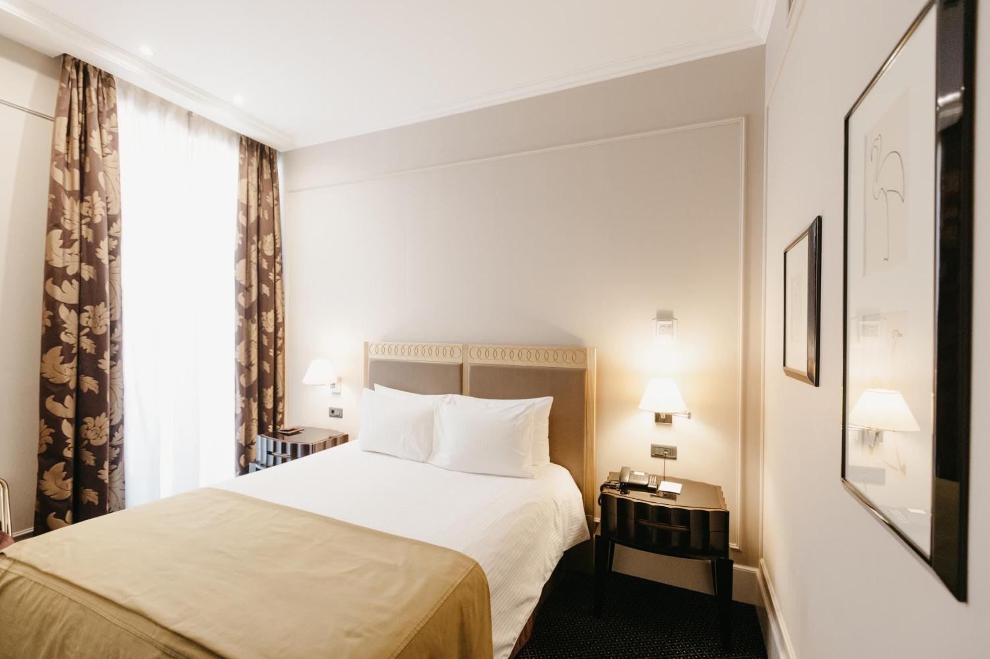 Grand Hotel Yerevan - Small Luxury Hotels Of The World Екстер'єр фото